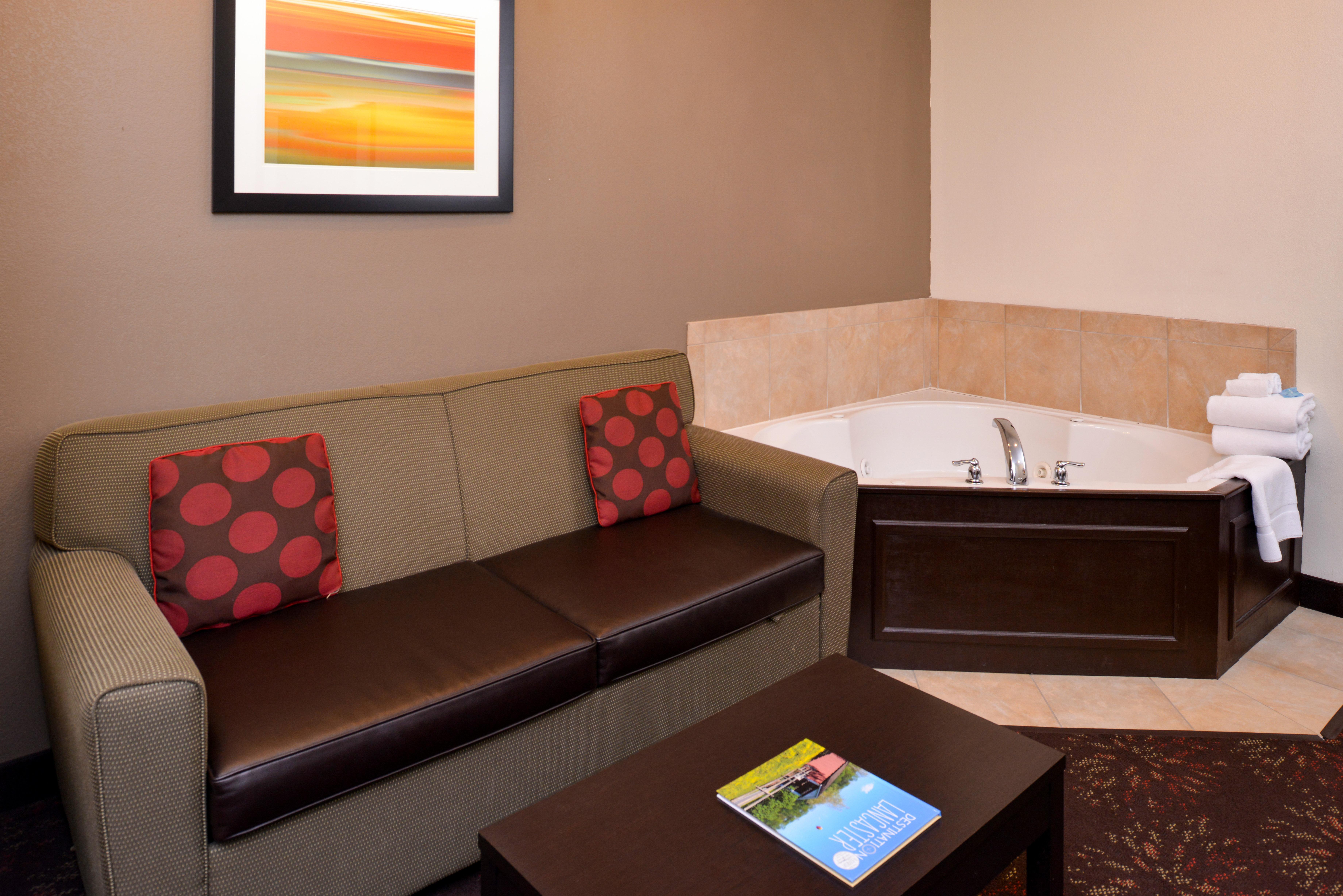 Holiday Inn Express Hotel & Suites Lancaster-Lititz, An Ihg Hotel Exterior photo
